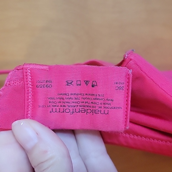 36C Maidenform push-up bra - Picture 2 of 4